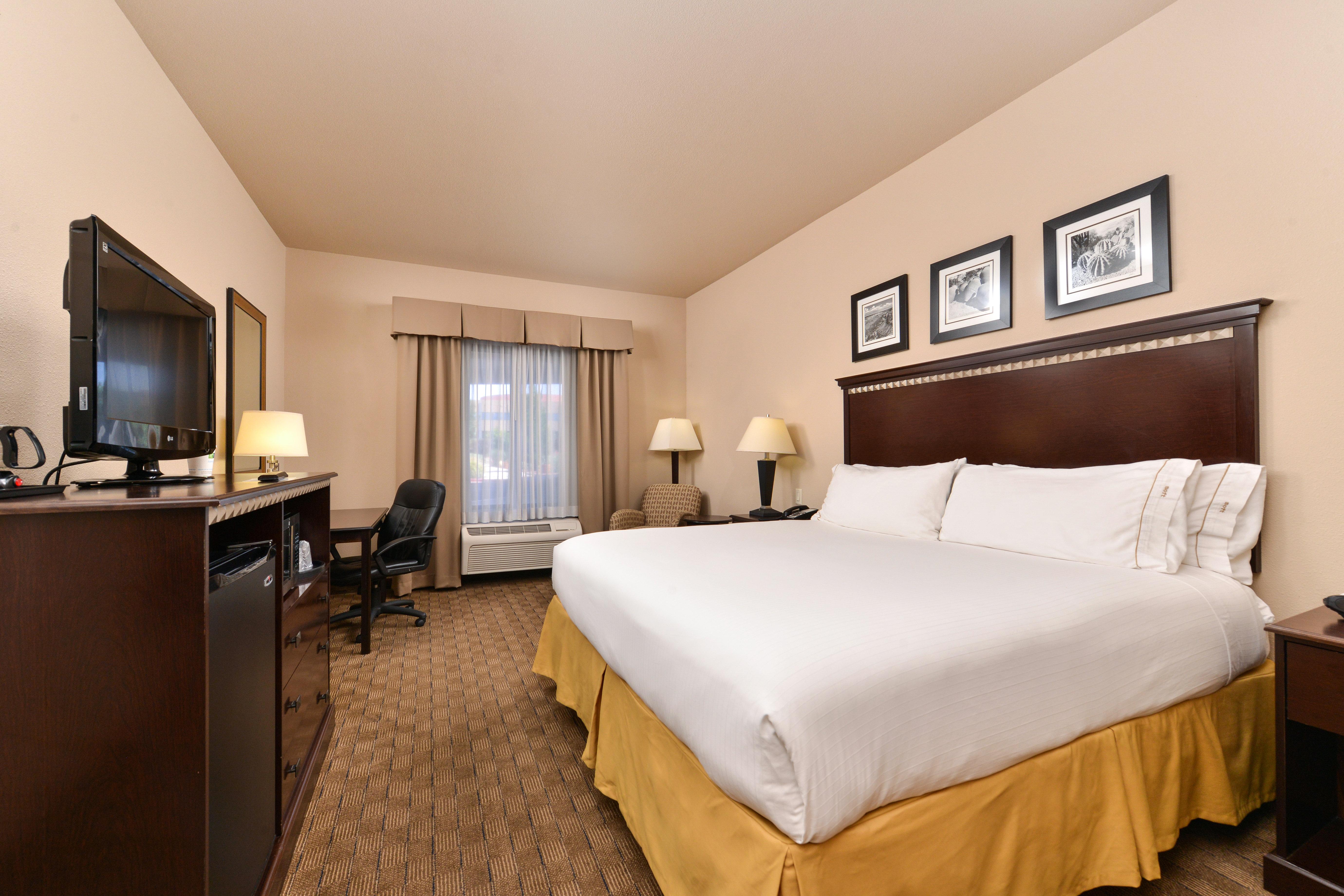 Holiday Inn Express & Suites Albuquerque Historic Old Town By Ihg Экстерьер фото