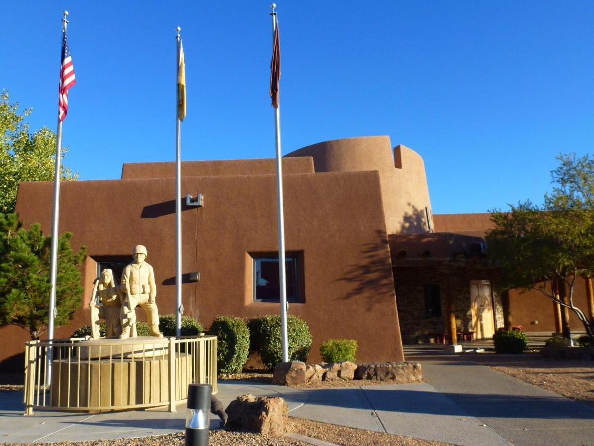 Holiday Inn Express & Suites Albuquerque Historic Old Town By Ihg Экстерьер фото
