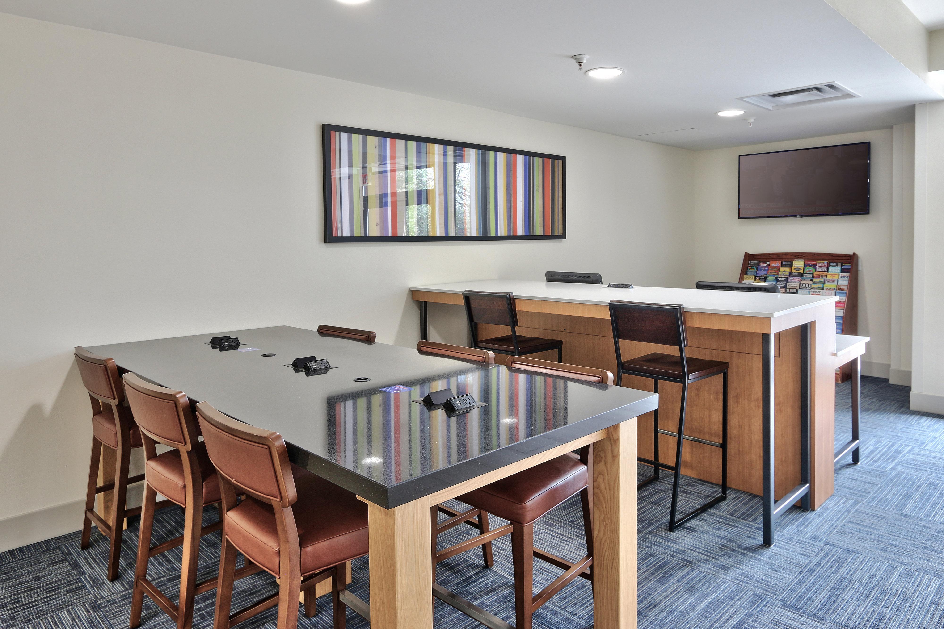 Holiday Inn Express & Suites Albuquerque Historic Old Town By Ihg Экстерьер фото